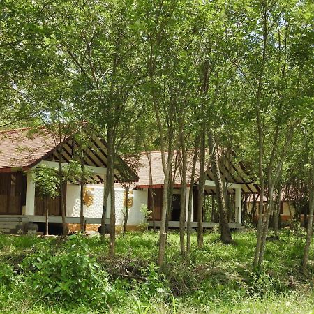 Jetwing Kaduruketha Hotel Wellawaya Exterior foto